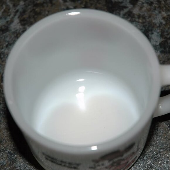 Vintage Mickey & Minnie Mouse Mug. Anchor Milk Glass - Picture 4 of 4